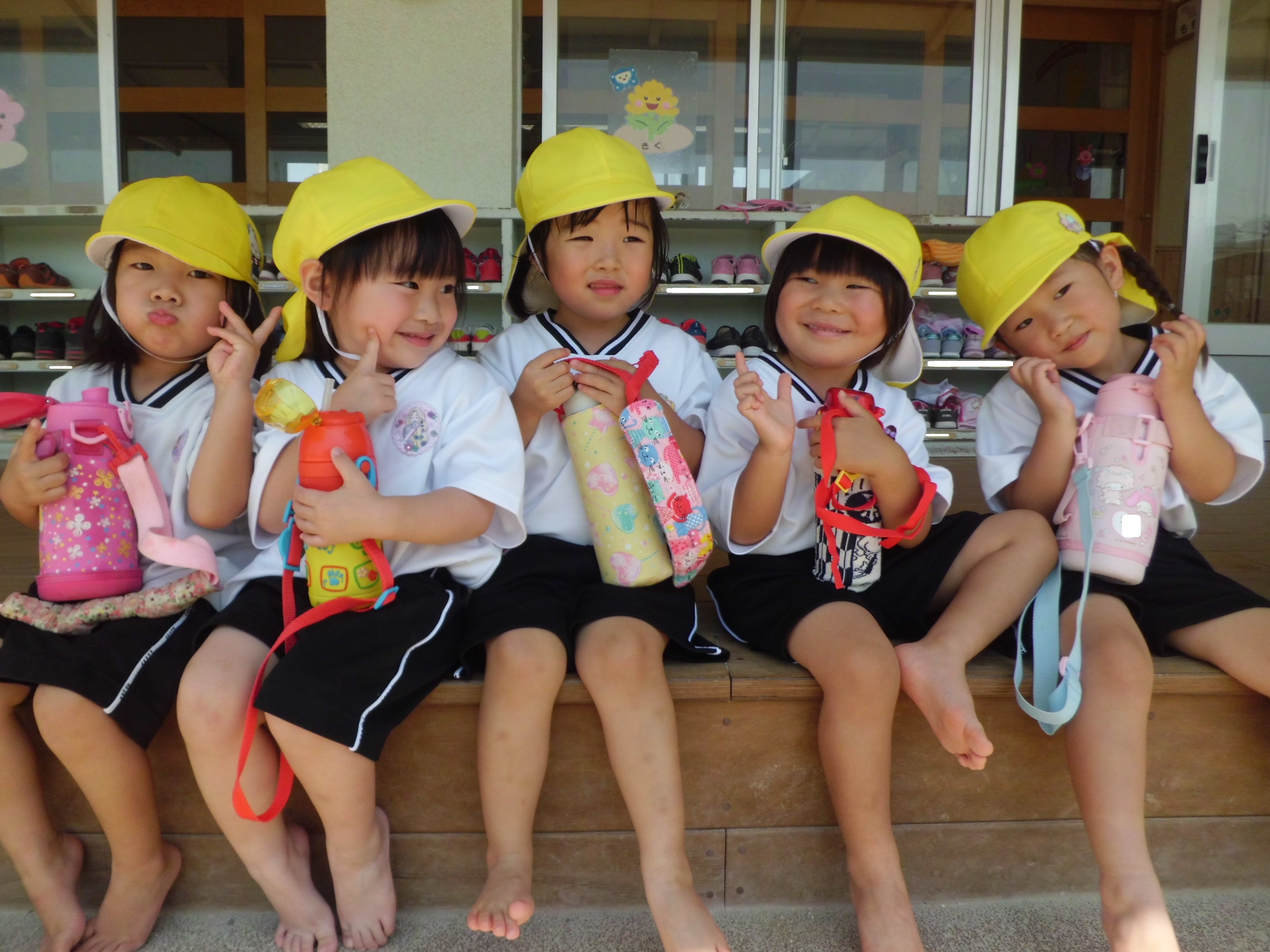 幼稚園シャワー 年少）裸足遊びをしたよ💦